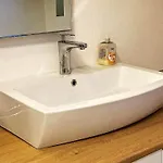 Family Fun With Indoor Pool - By Traum 度假居 *