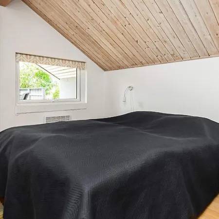 Family Fun With Indoor Pool - By Traum Casa vacanze *