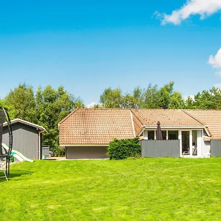 Family Fun With Indoor Pool - By Traum Casa vacanze Oksbøl